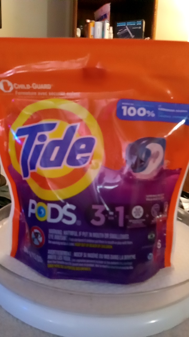 Tide PODS Spring Meadow